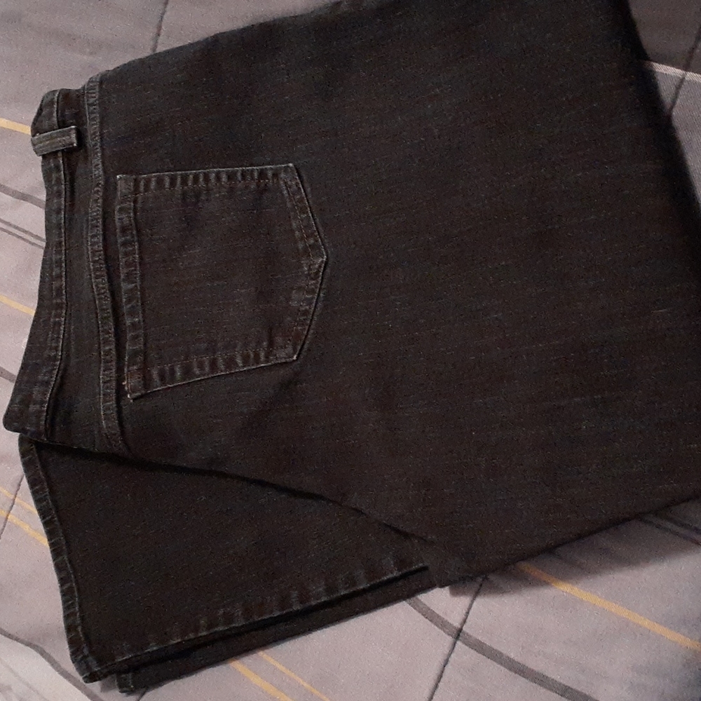 Gloria Vanderbilt Amanda jeans. Size 18